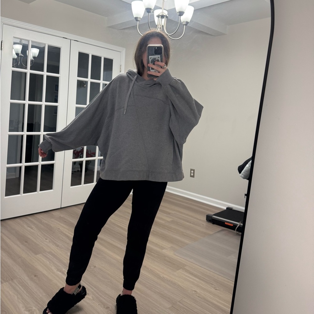 Lululemon Broken Beats Hoodie M/L Heathered Glacier Grey